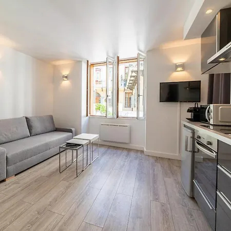 Rousseau Private Studio * Annecy