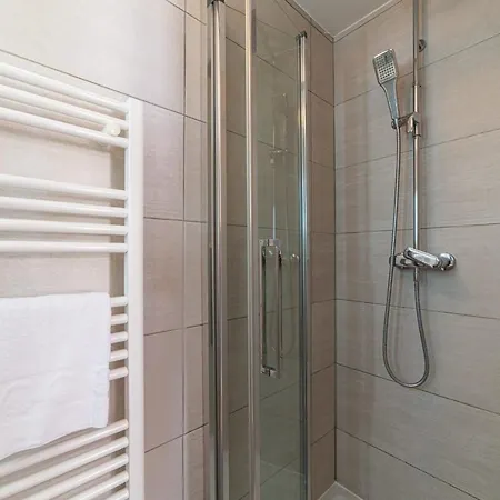 Rousseau Private Studio Apartment