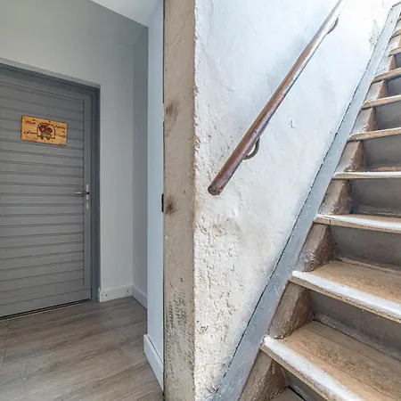 Rousseau Private Studio Apartment