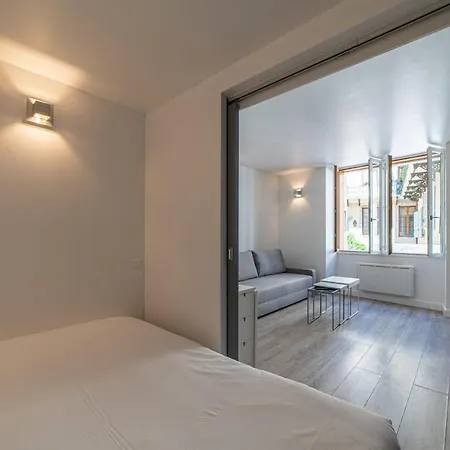 Rousseau Private Studio *